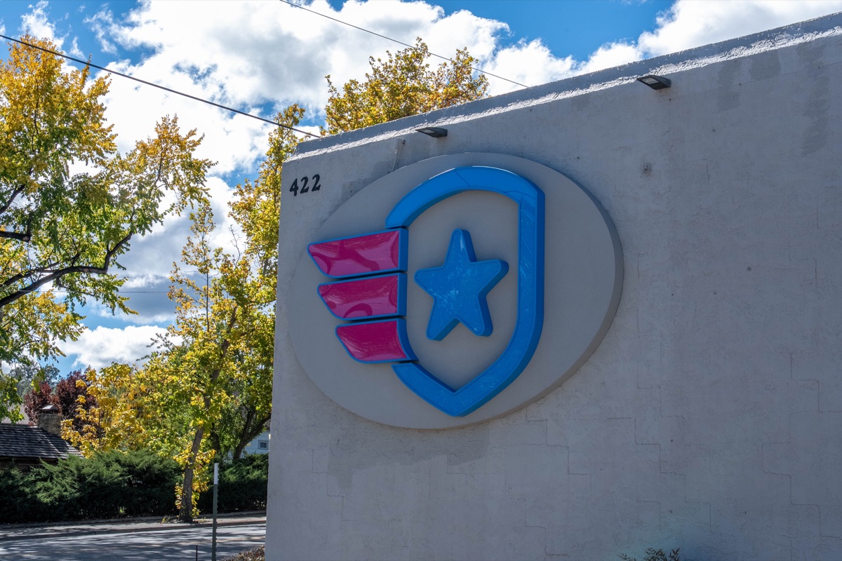 The Pilot Institute sign on the building at 422 W Gurley Street in Prescott