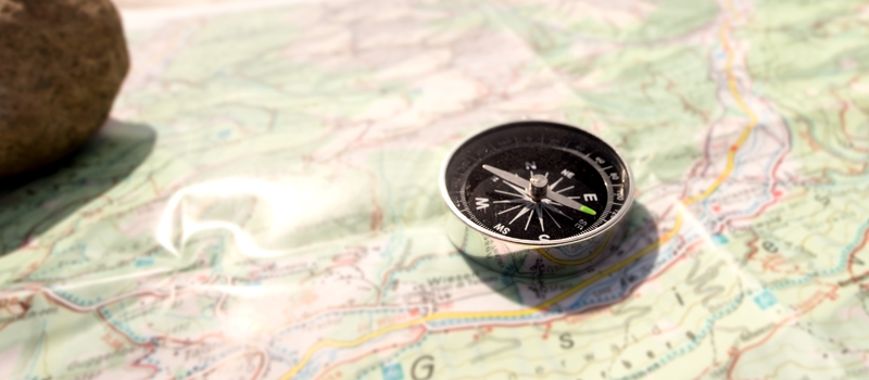 The Magnetic Compass in Aviation - How it is used in airplanes