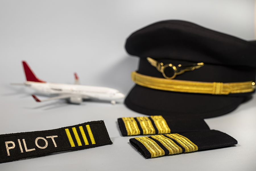 Pilot Ranks - Stripes, Epaulettes, and What You Need to Know
