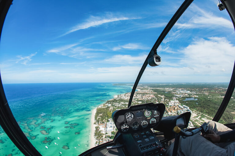 Helicopter Navigation How do pilots know where they're going? Pilot