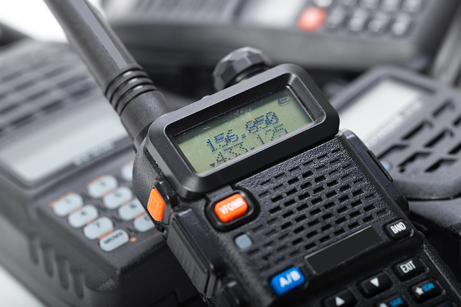 Best Aviation Handheld Radios for Sale on The Market [Reviews] 