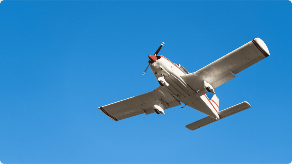 An airplane flying in High-Pressure Systems